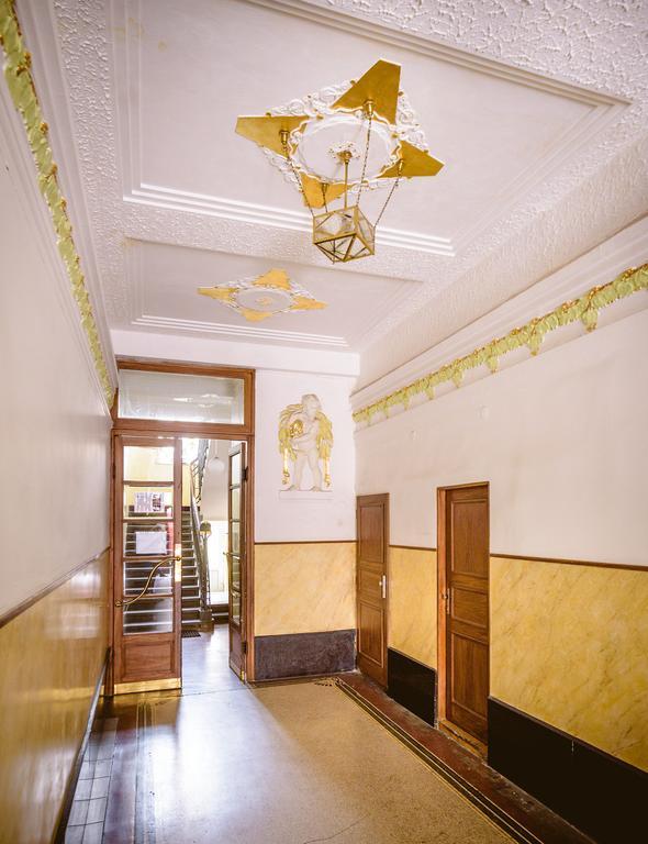 Appartement A/C + Terrace Breakfast At Tiffany'S à Prague Extérieur photo